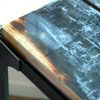 Renzez verbrand hout met epoxy art en productpresentatie